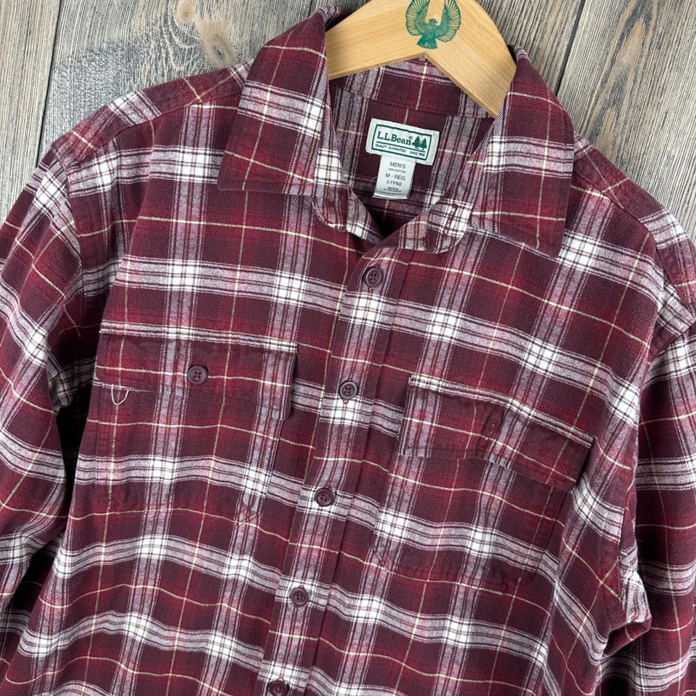 L.L. Bean Mens Flannel Shirt Medium Burgundy Plaid Button Down 100% Cotton 0FFN2